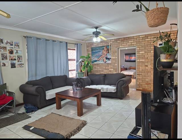 4 BEDROOM HOUSE FOR SALE IN NOORSEKLOOF